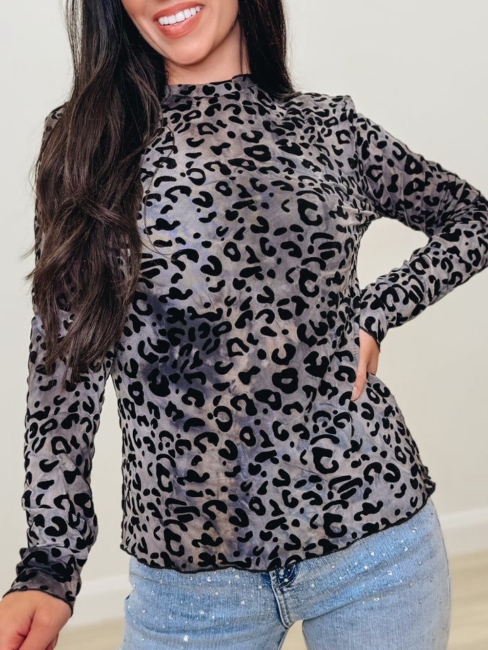 NWT DAVI & DANI Velvet Black Leopard Print Mesh Long-Sleeve Top on Gray / Taupe